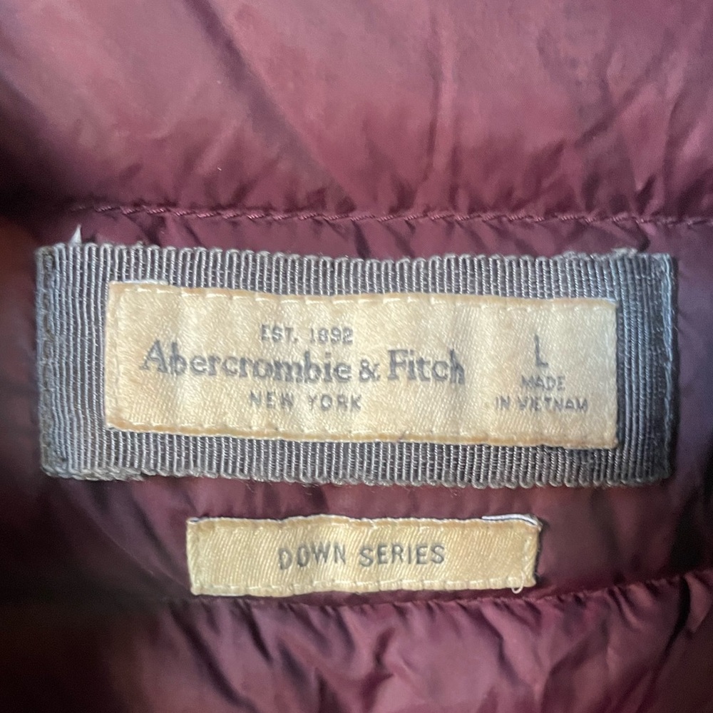 Abercrombie & Fitch Burgundy Down Jacket - Picture 3 of 10